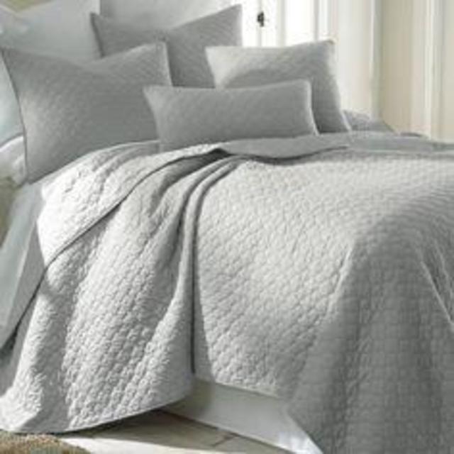 LEVTEX HOME Bordeaux King Quilt Set