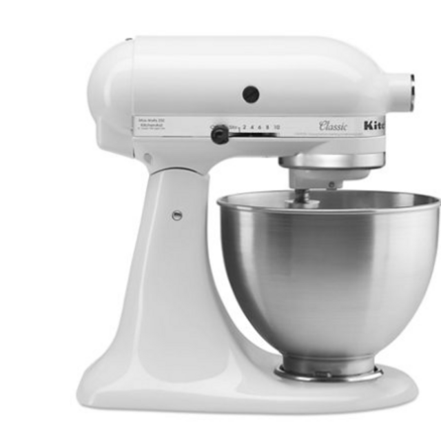 Classic™ Series 4.5 Quart Tilt-Head Stand Mixer