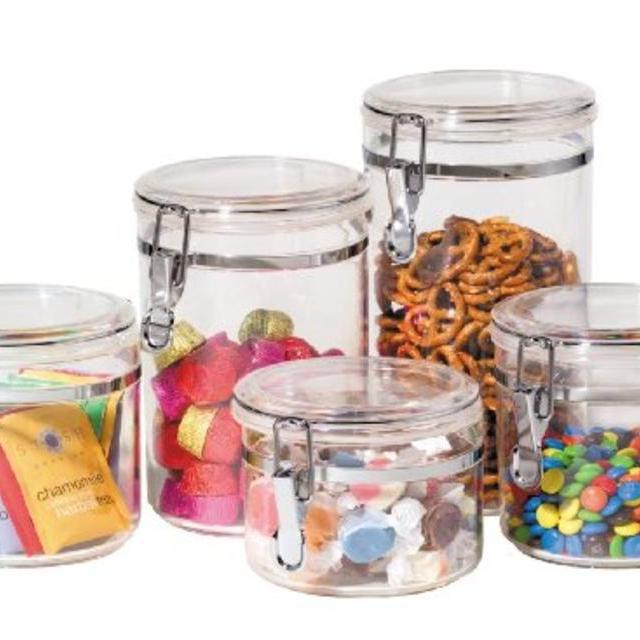 Oggi 5 Piece Acrylic Canister Set with Locking Clamps