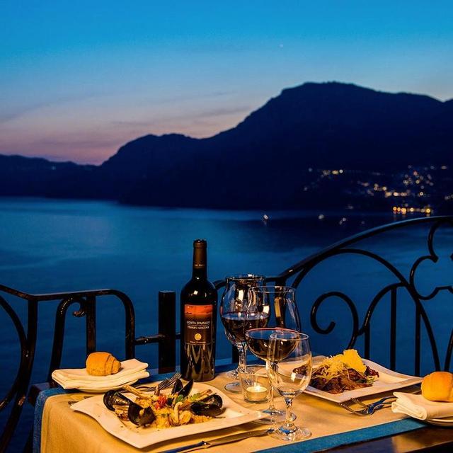 Romantic Dinner in Positano