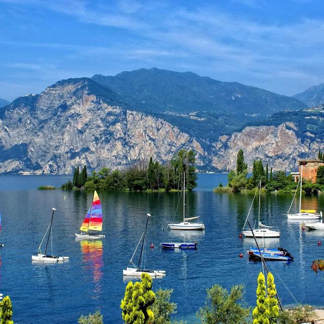 Boat ride on Lake Como