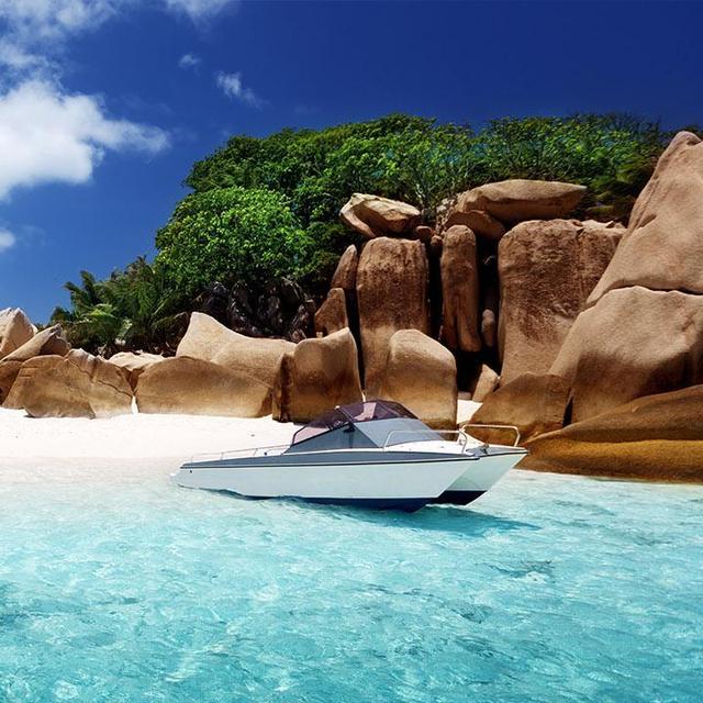 Seychelles Boat Trips