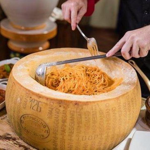 Honeymoon Dinner at Gianni's in Aruba