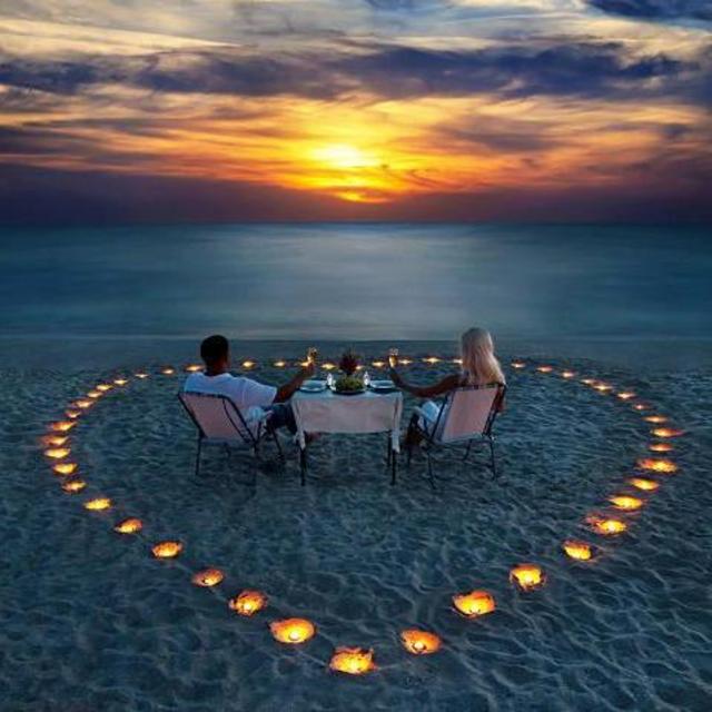 Honeymoon Beach Dinner