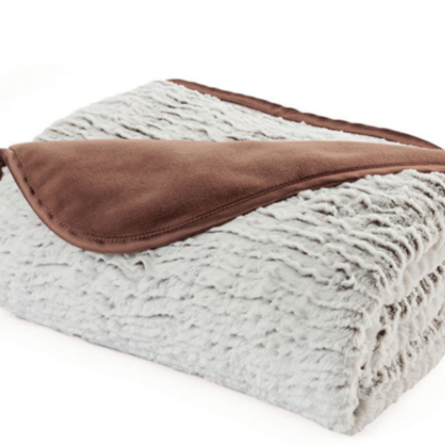 Nap™ Deluxe Ruffle Throw Blanket