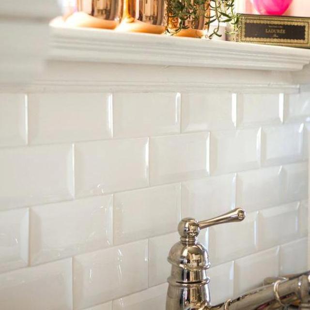 15 square feet of backsplash