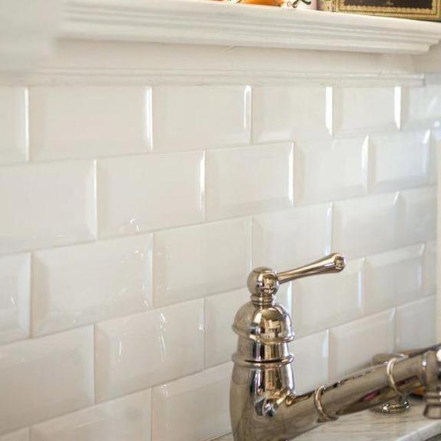 15 square feet of backsplash