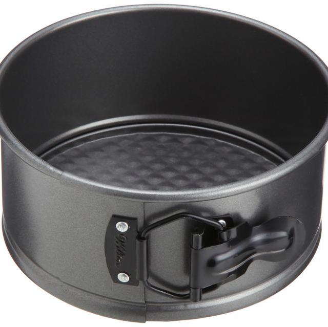 Wilton Excelle Elite 6 x 2-3/4 Inch Springform Pan