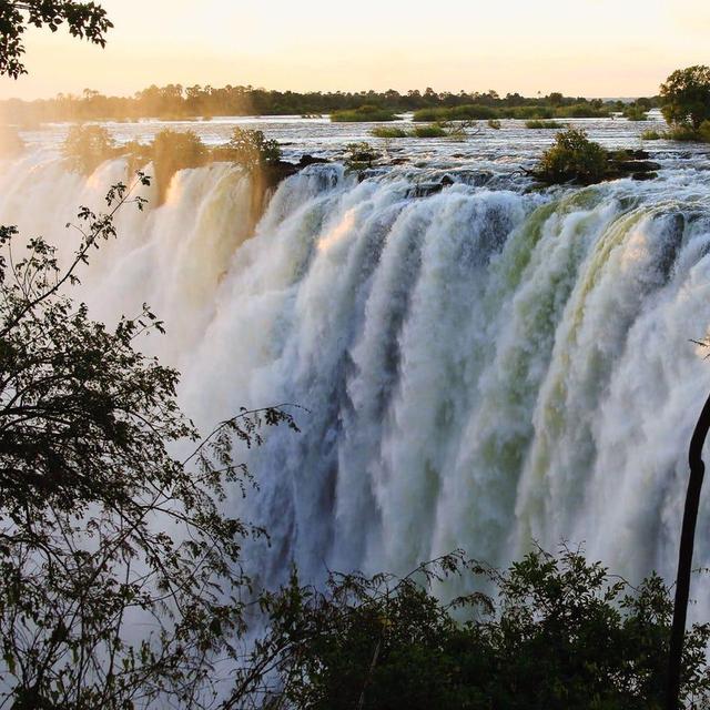 Victoria Falls Waterfall Excursion