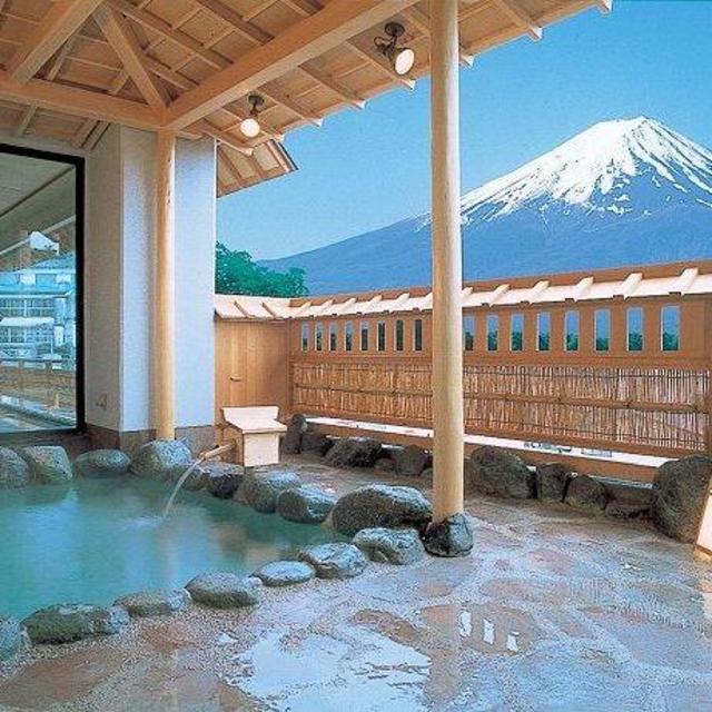 A Day at a Traditional Onsen Spa in Japan