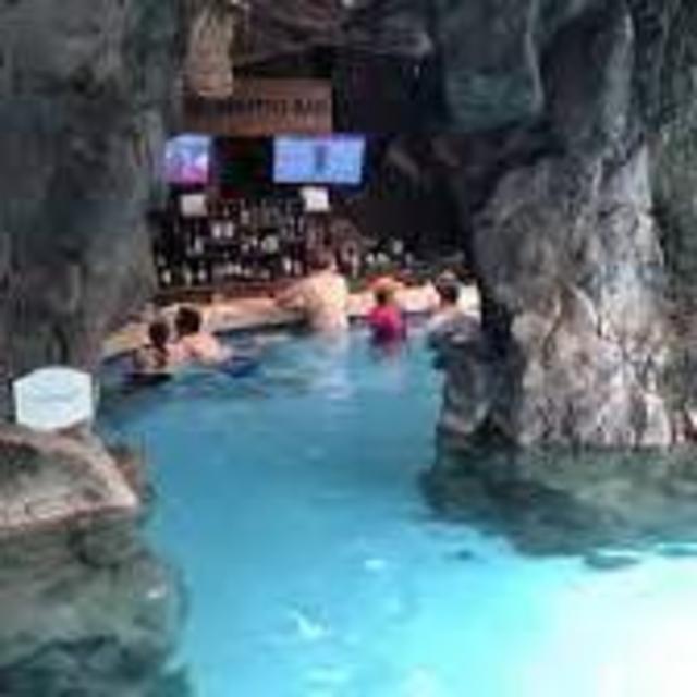 Grand Wailea Grotto Bar