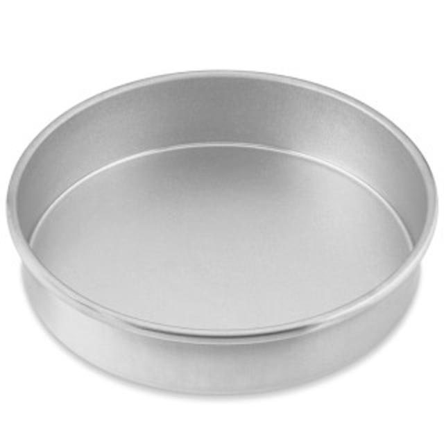 Williams Sonoma Traditionaltouch Round Cake Pan, 9"