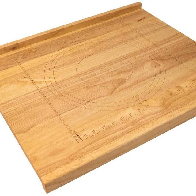 Zelancio Reversible Wooden Pastry Board - 24" x 20" Pastry Board with Engraved Ruler and Pie Board Template, Features Front and Back Counter Lip
