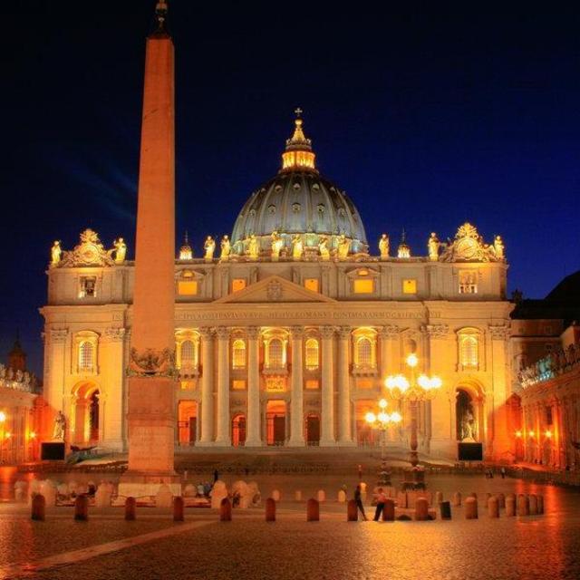 Vatican Museums Walking Tour including Sistine Chapel and St Peter's Basilica