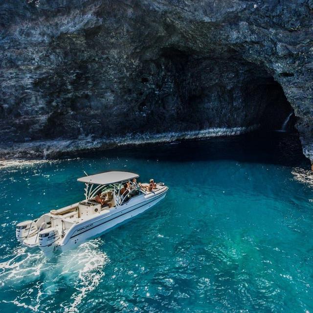 Paseo en barco por la costa de Na Pali (Kauai)
