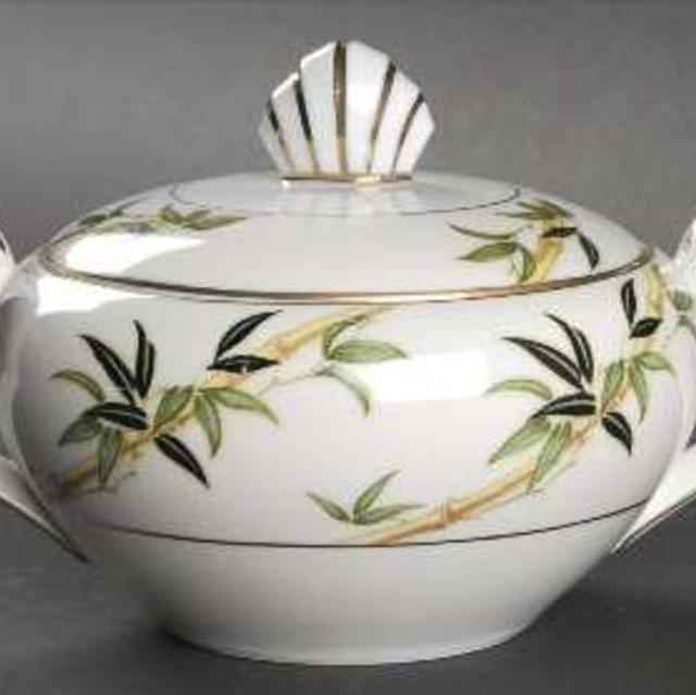 Sugar Bowl & Lid in Bali Hai by Kent (Japan)
