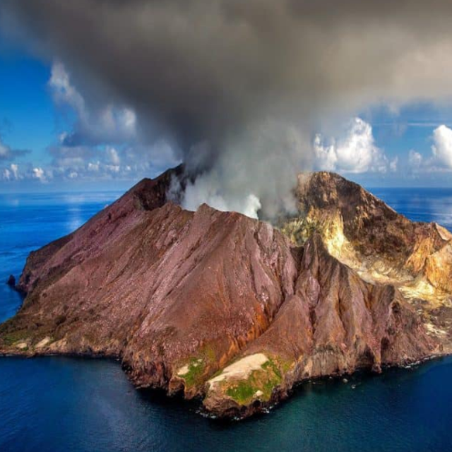 White Island Hiking Adventure  (Active Volcano!)