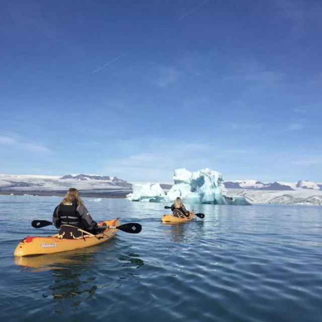 Lagoon Kayak Tour in Iceland (honeymoon)