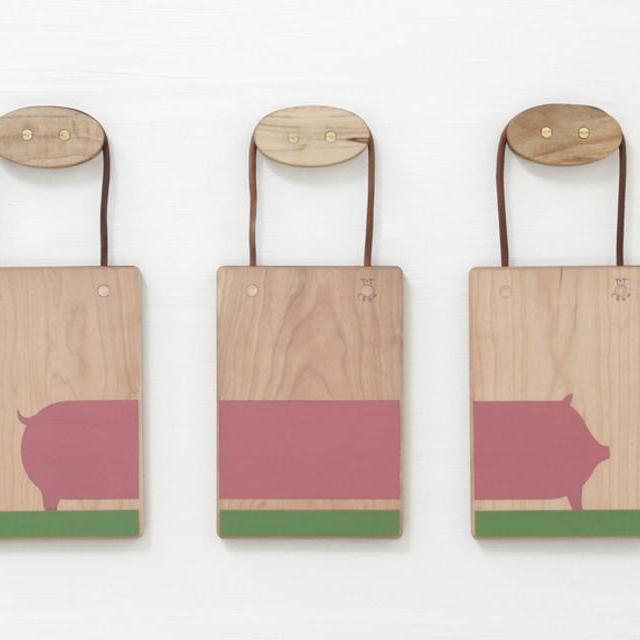 HAND PAINTED PIG CUTTING BOARDS