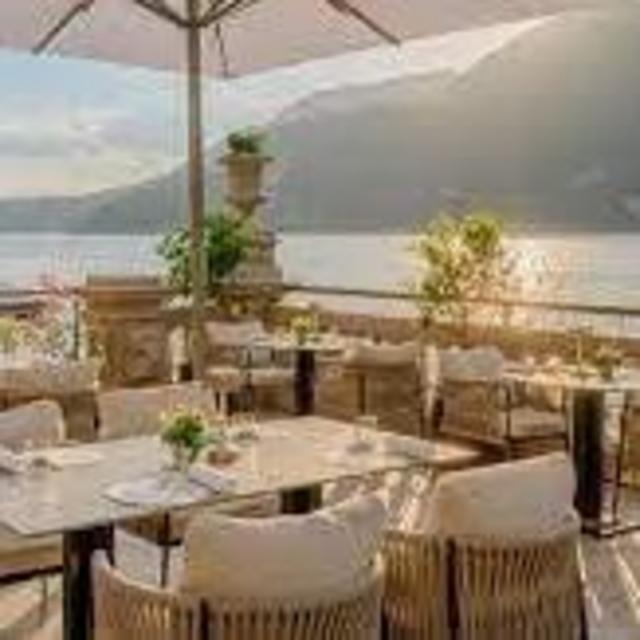 Honeymoon Dinner