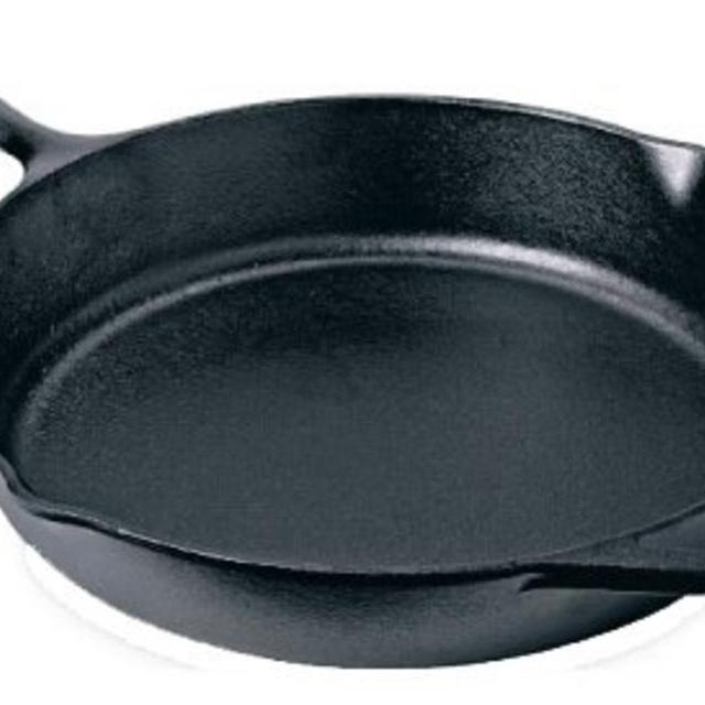 Lodge L10SK3 Pre-Seasoned Skillet, 12-Inch