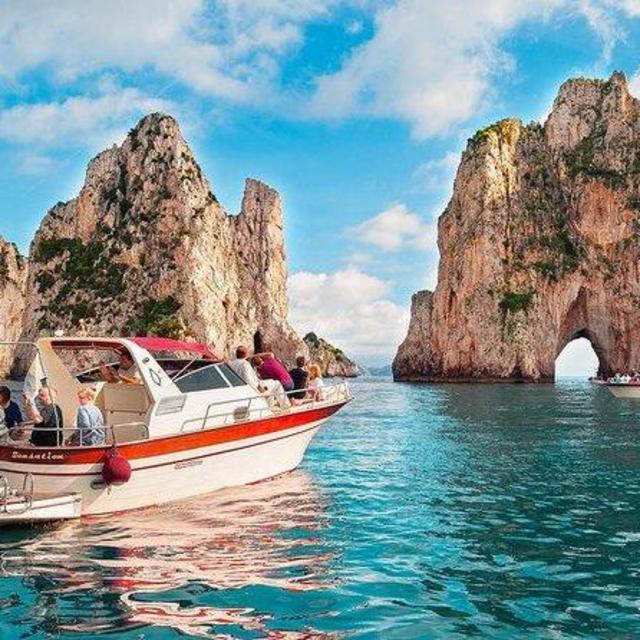 Boat Excursion Capri Island