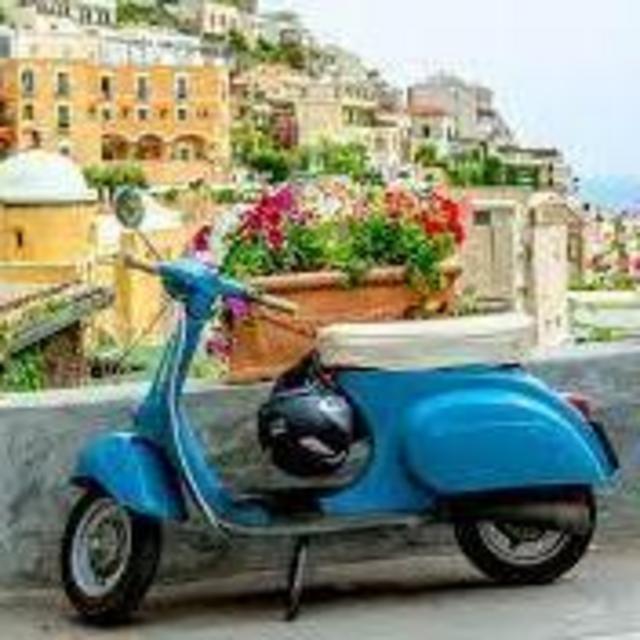Vespa Tour of Positano (Honeymoon)