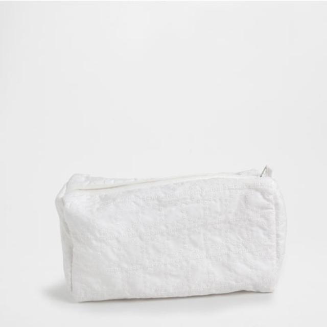 EMBROIDERED COTTON TOILETRY BAG - See all - Textile Accessories | Zara Home United States