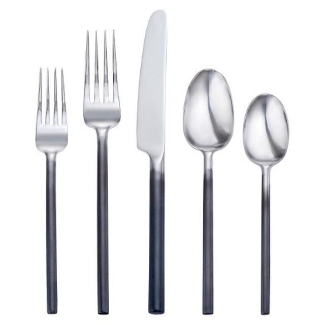 Oneida Raven 20 Piece Flatware Set - Silver