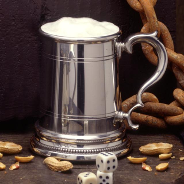 President's Beer Mug With George Washington Coin