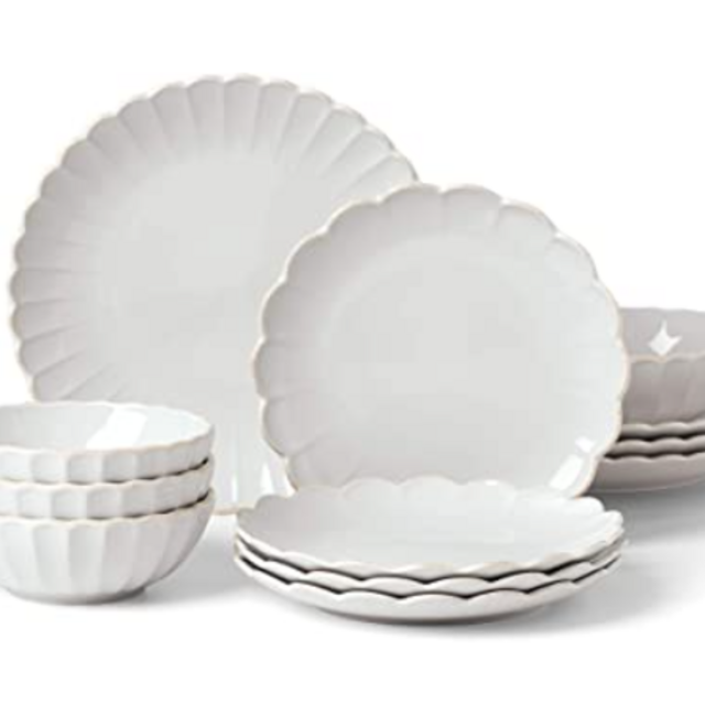 Lenox French Perle Scallop 12-Piece Dinnerware Set, 17.70 LB, White