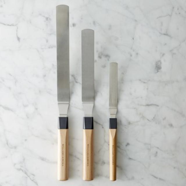 Williams Sonoma Offset Icing Spatula