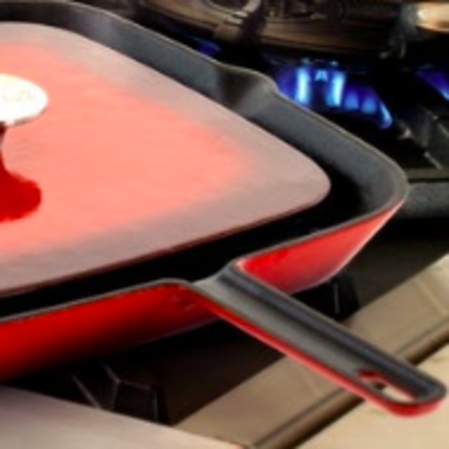MegaChef 11 Inch Square Enamel Cast Iron Grill Pan in Red with Press