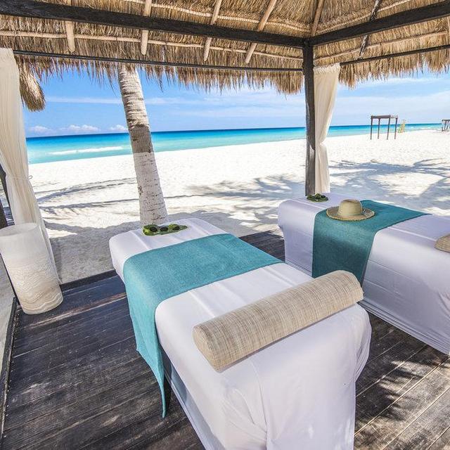 Couples Massage on the Beach