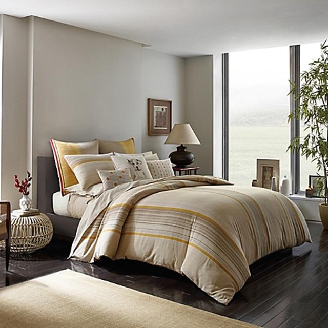 ED Ellen DeGeneres Toluca King Duvet Cover in Light Brown