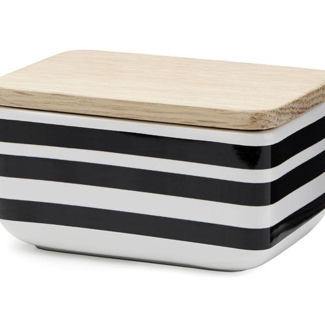 Kahler Omaggio European-Sized Butter Dish - Handmade Faience Ceramic with Oak Lid (White / Black)