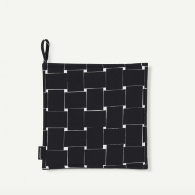Basket pot holder