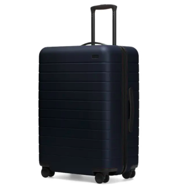 Away Suitcase: The Medium NAVY