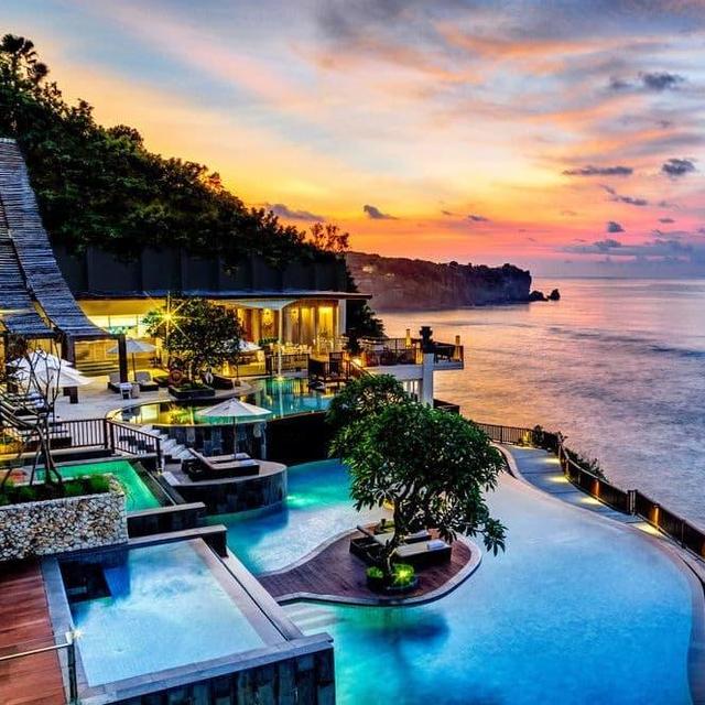 Honeymoon Hotels