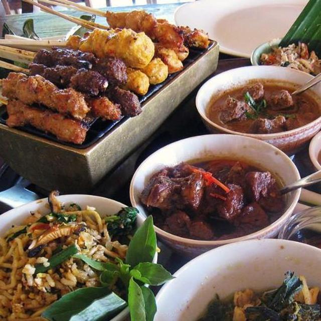 Food + Drinks
