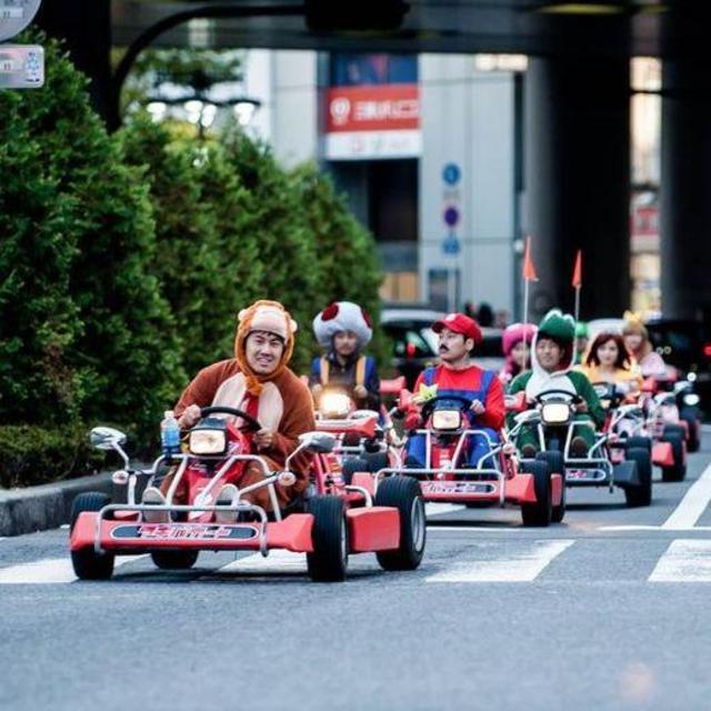 Real Life Mariokart on the Streets of Tokyo