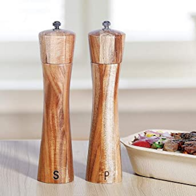 Wooden Salt and Pepper Grinder Set