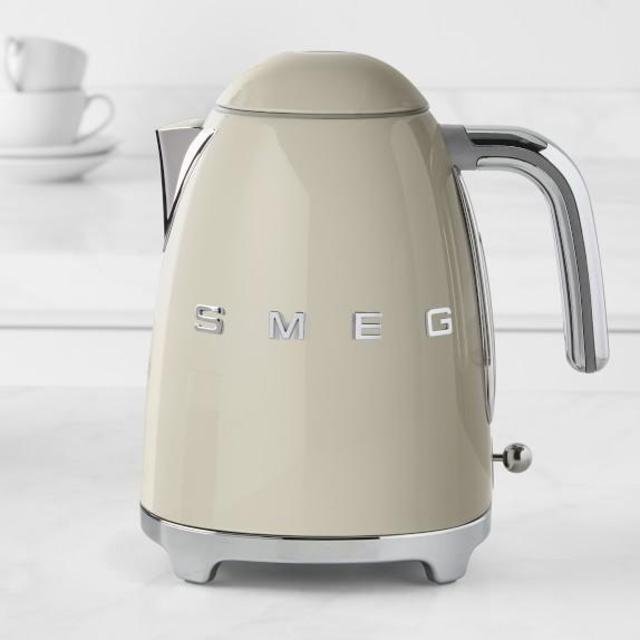 Smeg Tea Kettle, Cream