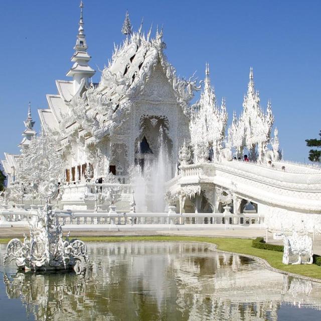 Afternoon at the White Temple