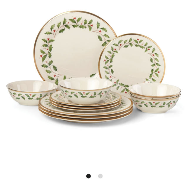 Holiday 12 piece plate and bowl set
