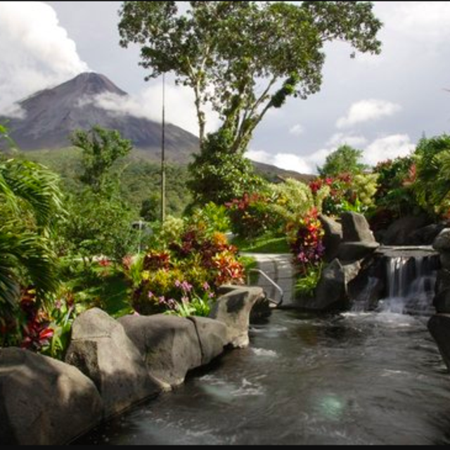 Volcano Hike & Hot Springs