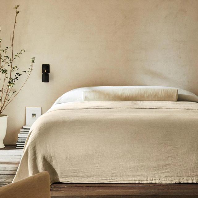 Zara Home - Linen Bedspread
