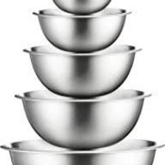 Stainless Steel Mixing Bowls (Set of 6) Stainless Steel Mixing Bowl Set - Easy To Clean, Nesting Bowls for Space Saving Storage, Great for Cooking, Baking, Prepping