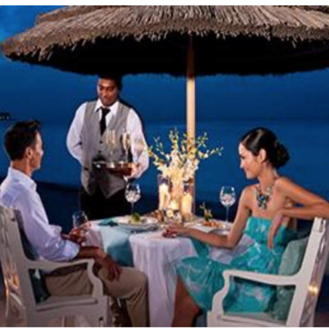 Honeymoon Candlelit Dinner