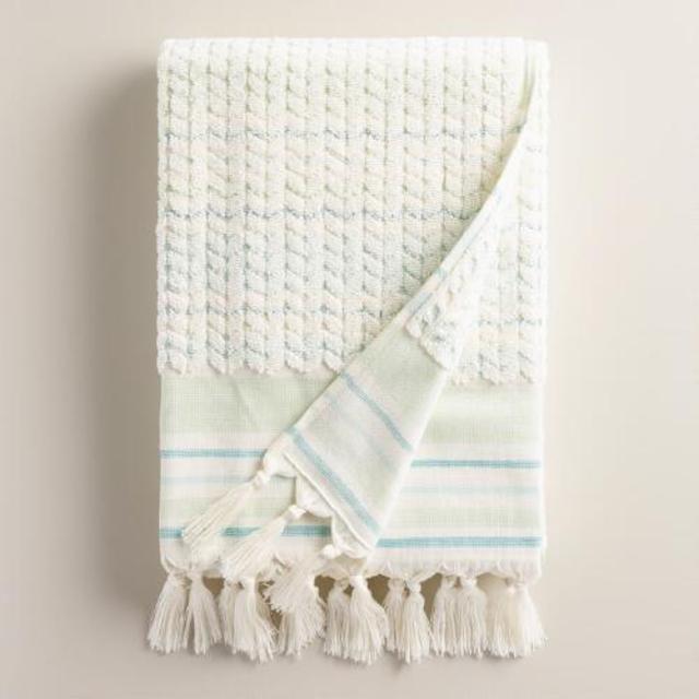 Mint Riley Sculpted Bath Towel